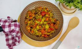Receita de Jardineira de Legumes com Bacon Irresistível