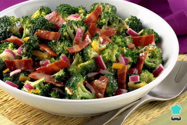 Receita de Brócolis refogado com bacon
