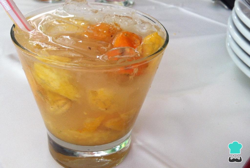 Caipirinha de seriguela