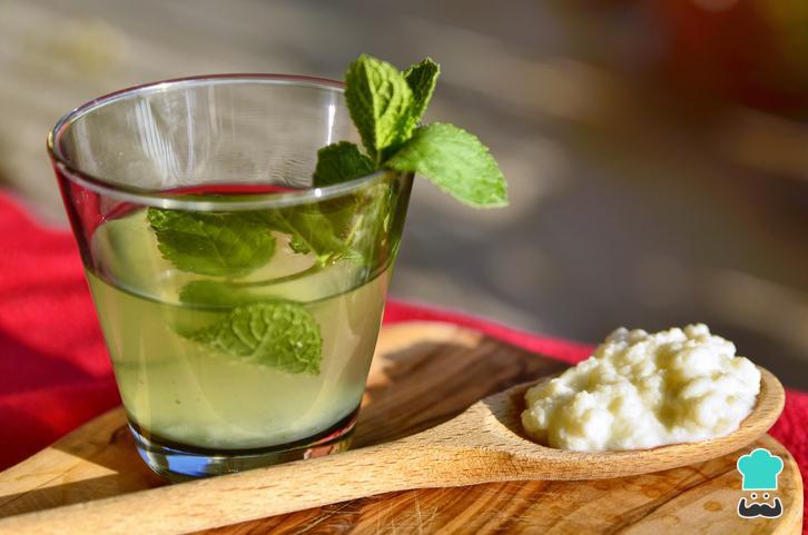 Kefir de água: benefícios e como preparar em casa