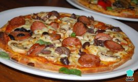Receita de Pizza de liquidificador de calabresa