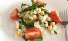 Receita de Salada de grão de bico com legumes