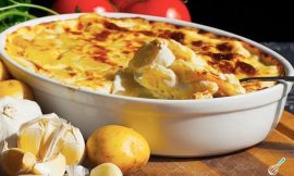 Receita de Torta de Bacalhau com Batata Cremosa e Fácil