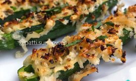Abobrinha Assada com Parmesão Crocante e Irresistível