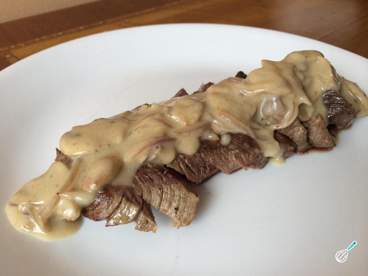 Receita de Bife com molho de cogumelos