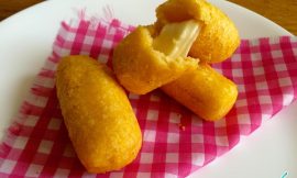 Receita de Bolinho de polenta recheado com queijo