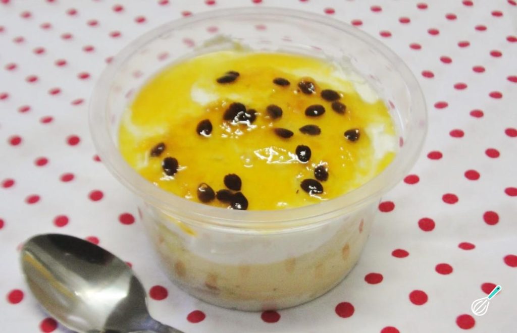 Bolo de Pote de Maracujá: Receita Fácil e Lucrativa Bolo de Pote de Maracujá: Receita Fácil e Lucrativa