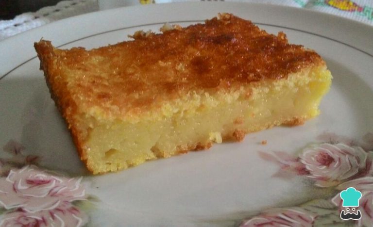 Receita de Bombocado de fubá com queijo