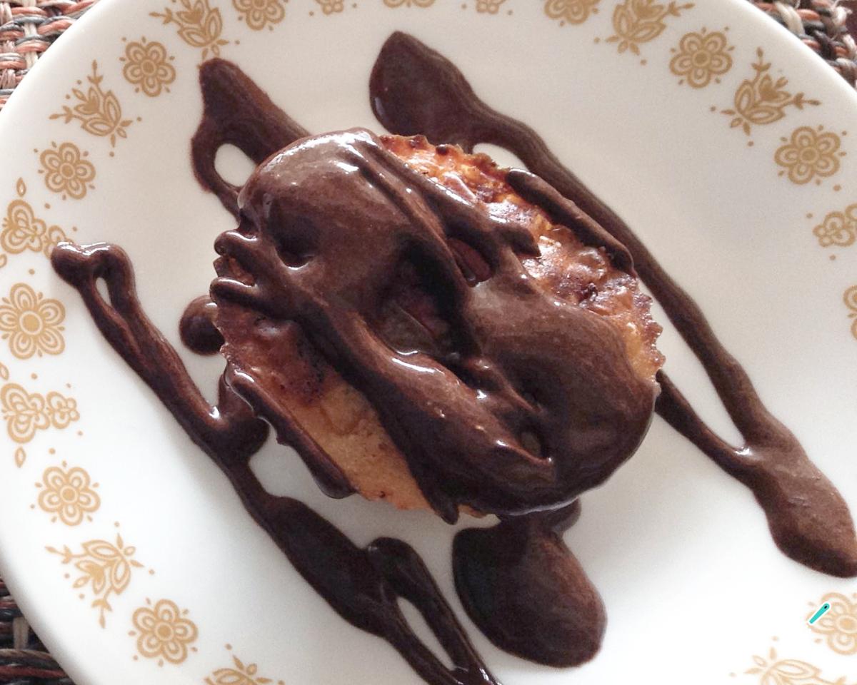 Calda de Chocolate Cremosa com Barra Fácil e Rápida