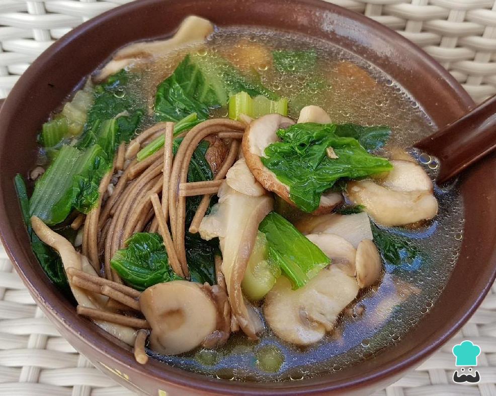 Receita de Caldo de sobá com legumes Receita de Caldo de sobá com legumes