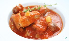 Receita de Carne de porco com molho de tomate