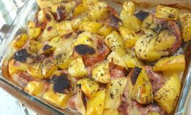 Linguiça Assada com Batata: Receita Prática e Suculenta