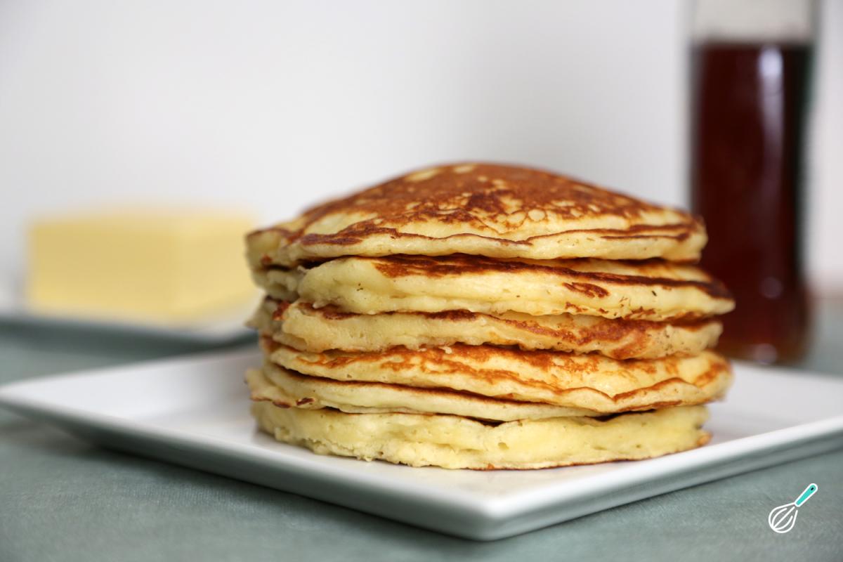 Panqueca sem ovo fofinha e fácil de fazer Panqueca sem ovo fofinha e fácil de fazer