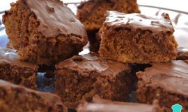 Pão de Mel Caseiro: Delícia de Mel e Chocolate Crocante