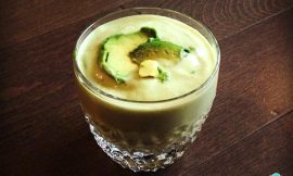 Vitamina de abacate com leite