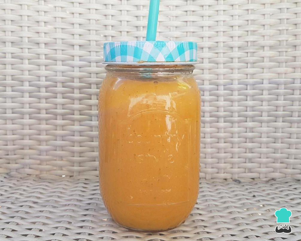 Vitamina de banana com mamão