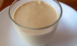 Batido Cremoso de Manteiga de Amendoim e Banana