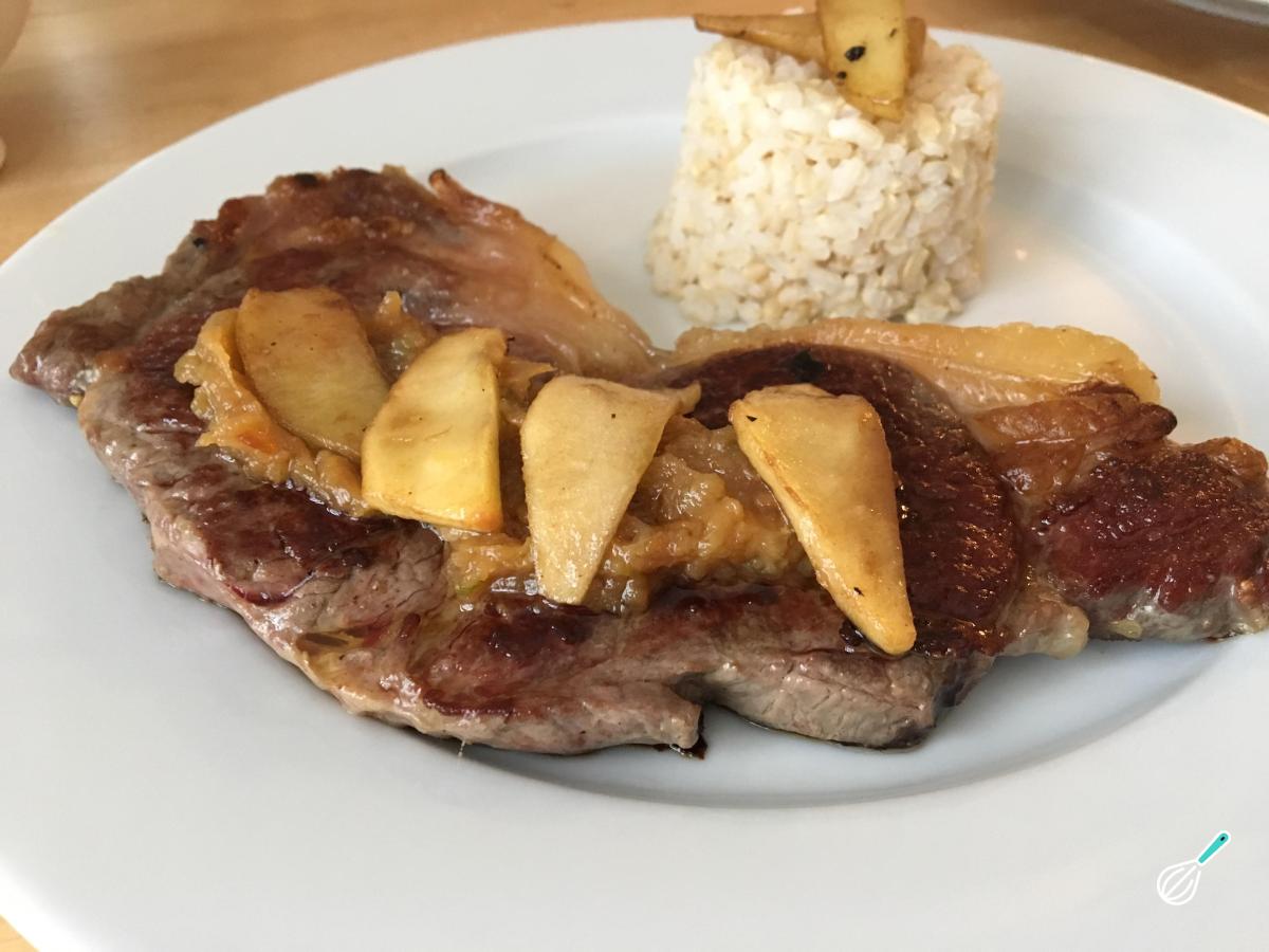 Receita de Bife com cebola caramelizada