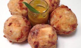 Receita de Bolinho de mandioca simples