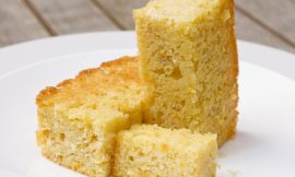 Bolo de Flocão de Milho com Queijo Fofinho e Prático