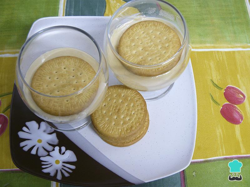 Receita de Delícia de bolacha Maria simples