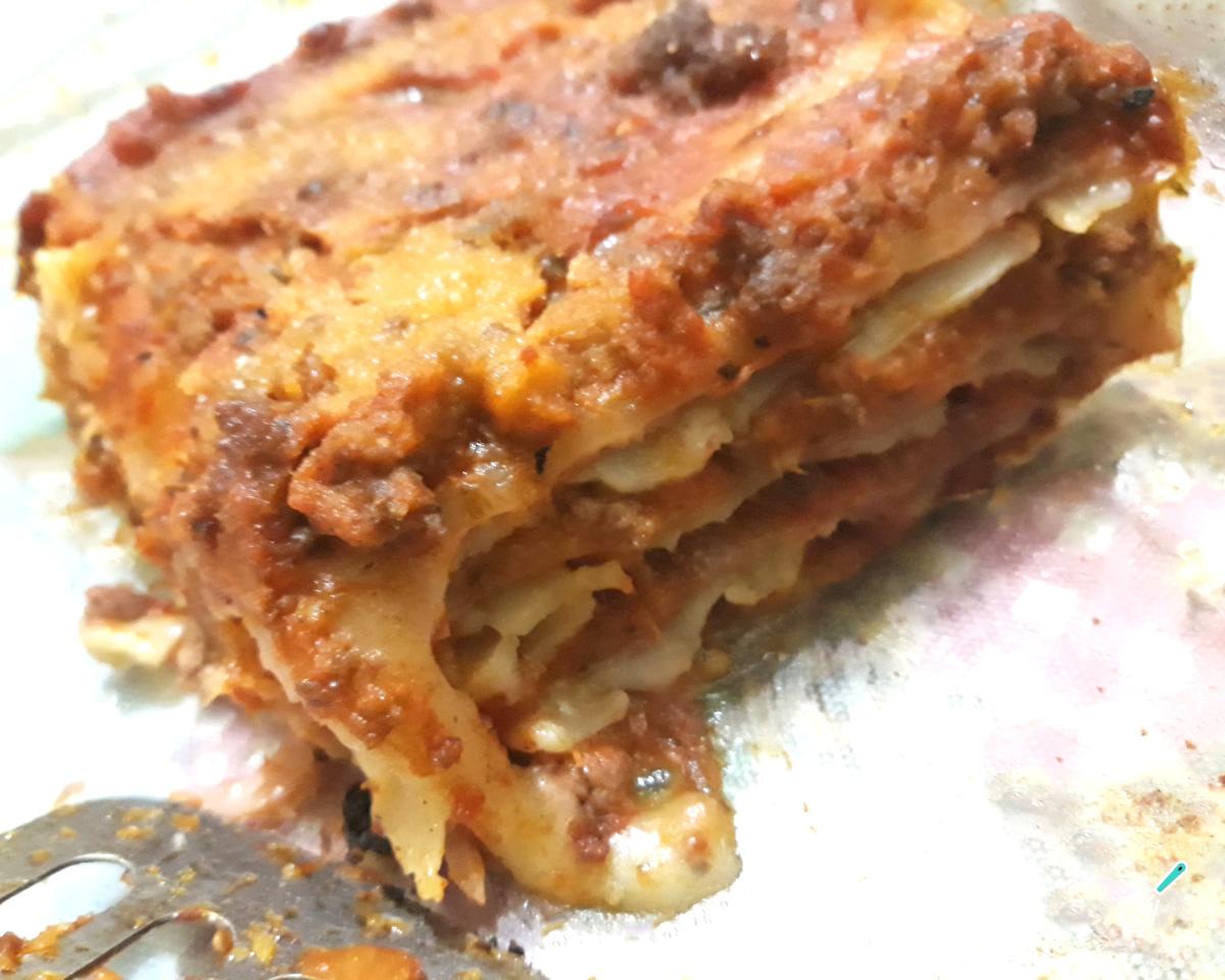 Lasanha de Carne Moída Simples para o Almoço de Domingo