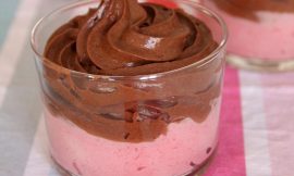 Receita de Mousse de morango com chocolate