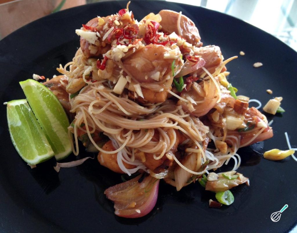 Receita de Pad Thai Tailandês com Frango e Tamarindo Receita de Pad Thai Tailandês com Frango e Tamarindo