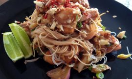 Autêntico Pad Thai de Frango com Tamarindo