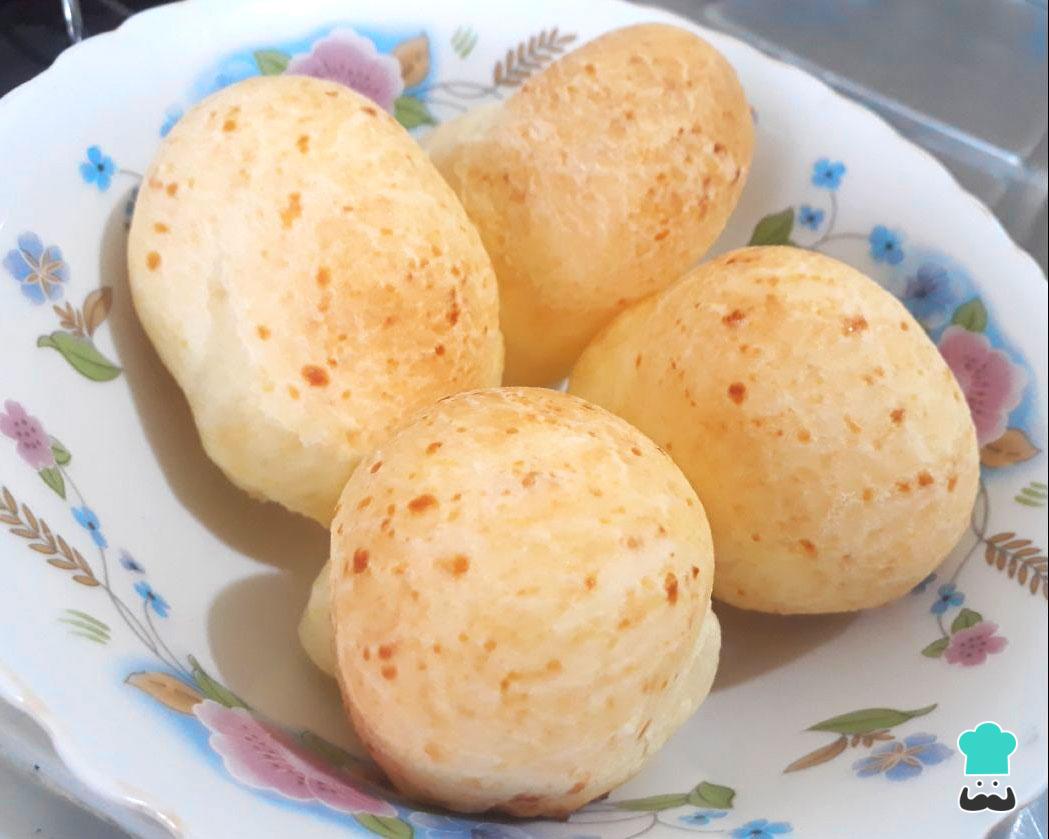 Receita de Pão de queijo com polvilho azedo