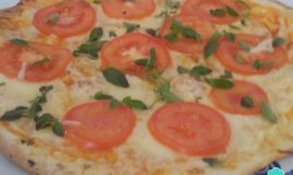 Receita de Pizza Marguerita Italiana Autêntica e Crocante