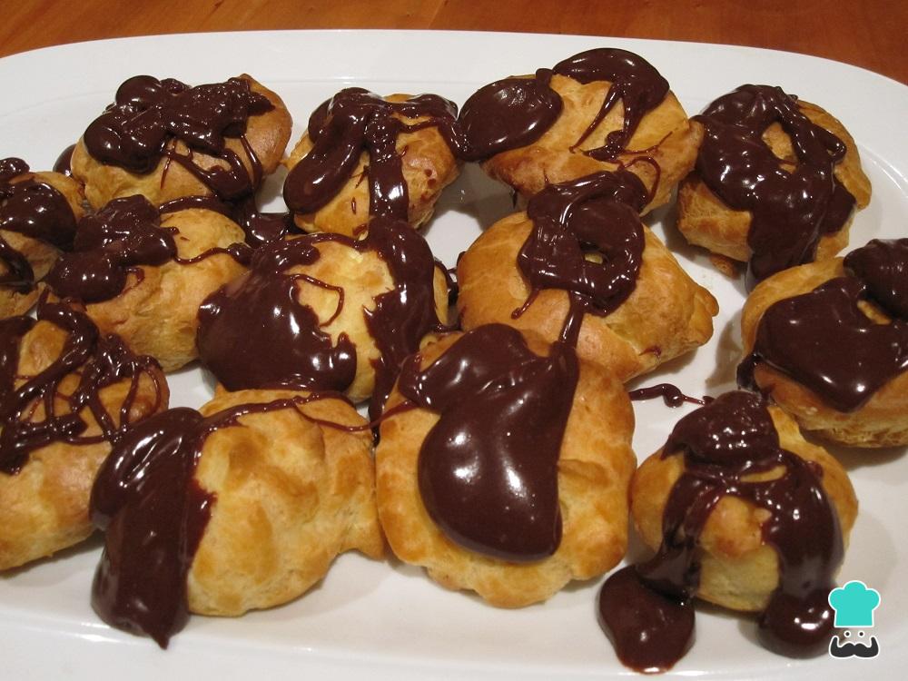 Receita de Profiteroles com doce de leite