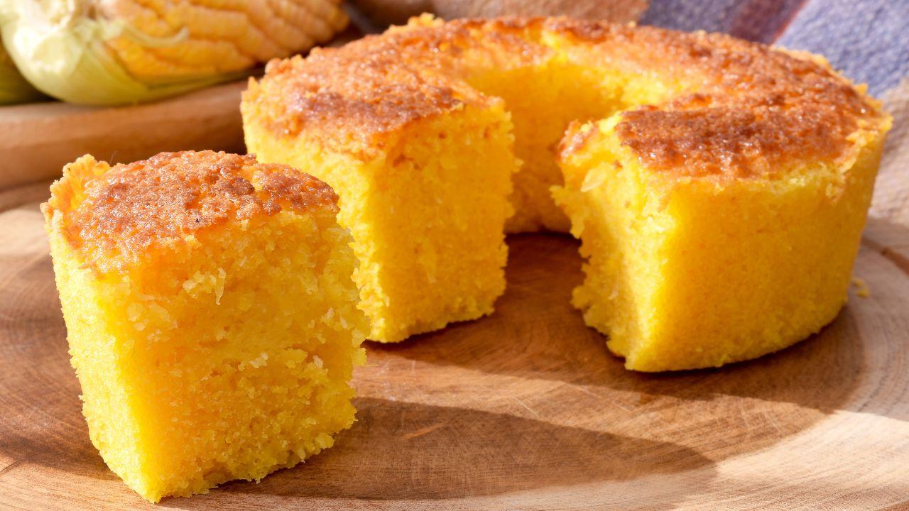 Bolo de Milho Cremoso de Liquidificador Fácil