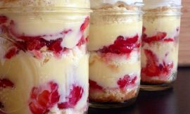 Bolo de Pote de Morango Delicioso e Lucrativo Bolo de Pote de Morango Delicioso e Lucrativo
