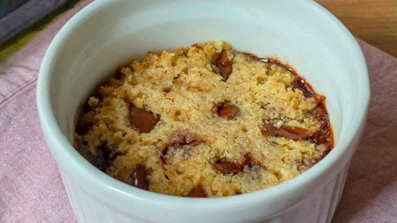 Cookie de Aveia no Micro-ondas Rápido e Fácil Cookie de Aveia no Micro-ondas Rápido e Fácil