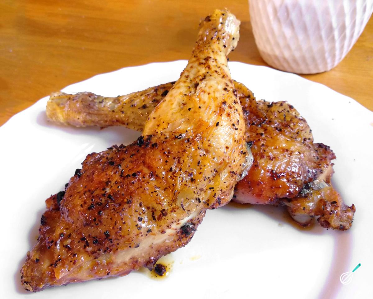 Coxa e Sobrecoxa de Frango Crocante na AirFryer Coxa e Sobrecoxa de Frango Crocante na AirFryer