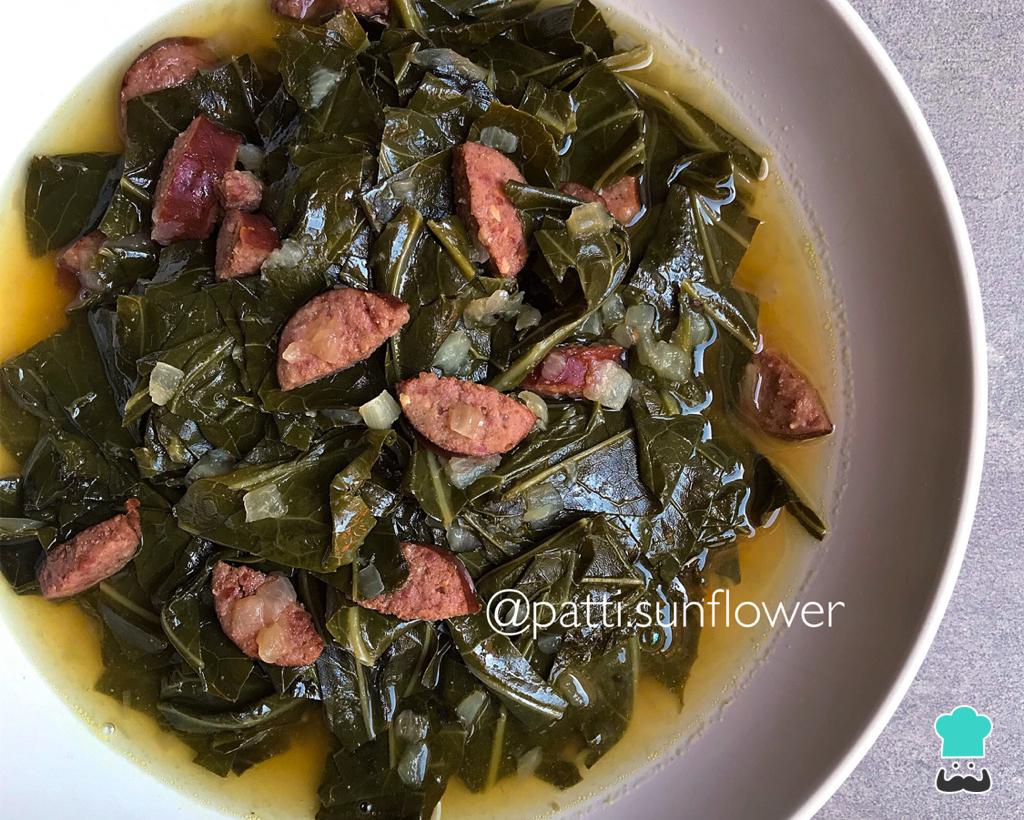 Receita de Ensopado de couve com linguiça Receita de Ensopado de couve com linguiça