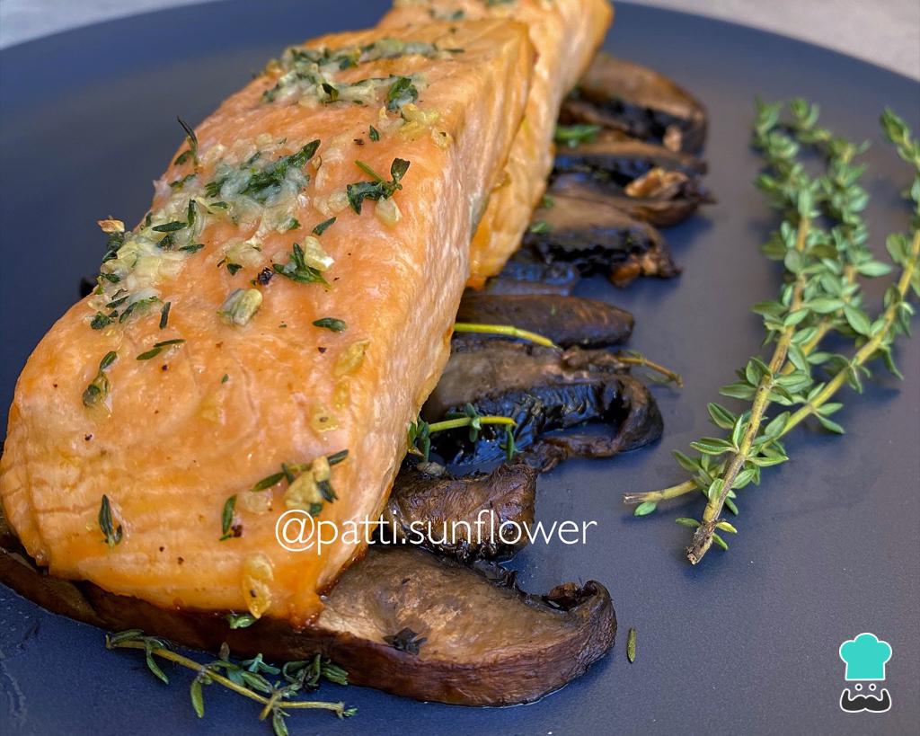 Receita de Filé de salmão ao forno com cogumelo