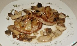 Receita de Hambúrgueres com cogumelos e cebolas caramelizadas