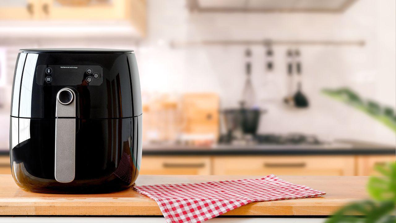 Frango congelado na Airfryer: receita suculenta e rápida Frango congelado na Airfryer: receita suculenta e rápida