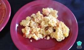 Receita de Ovos com cebola e tomate