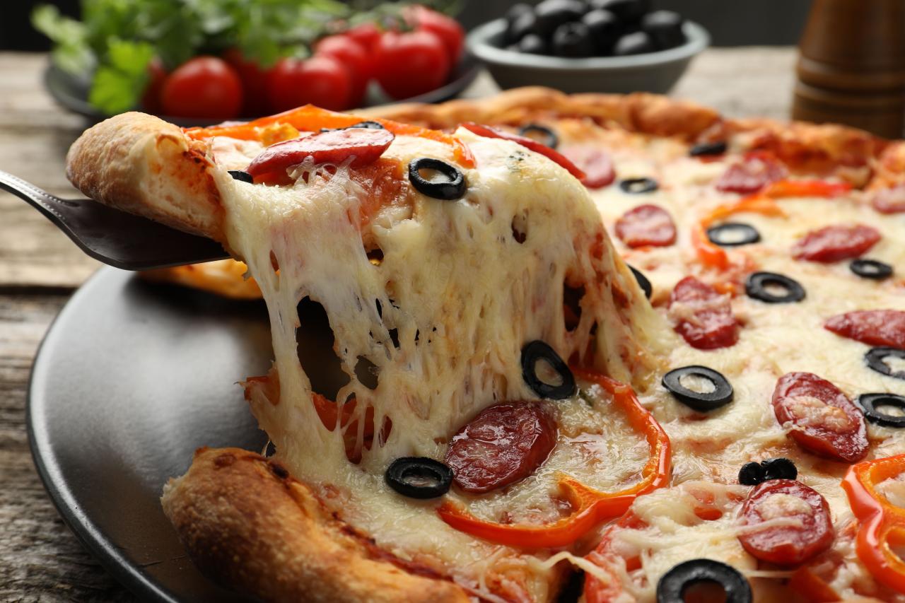 Pizza de Frigideira: Receita Rápida e Fácil em Minutos Pizza de Frigideira: Receita Rápida e Fácil em Minutos