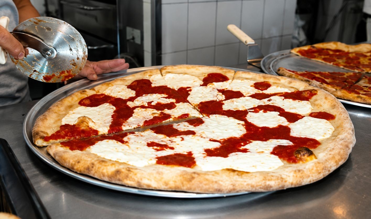 Pizza Estilo Nova York Caseira Crocante e Tradicional