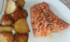 Receita de Salmão grelhado com batata sauté
