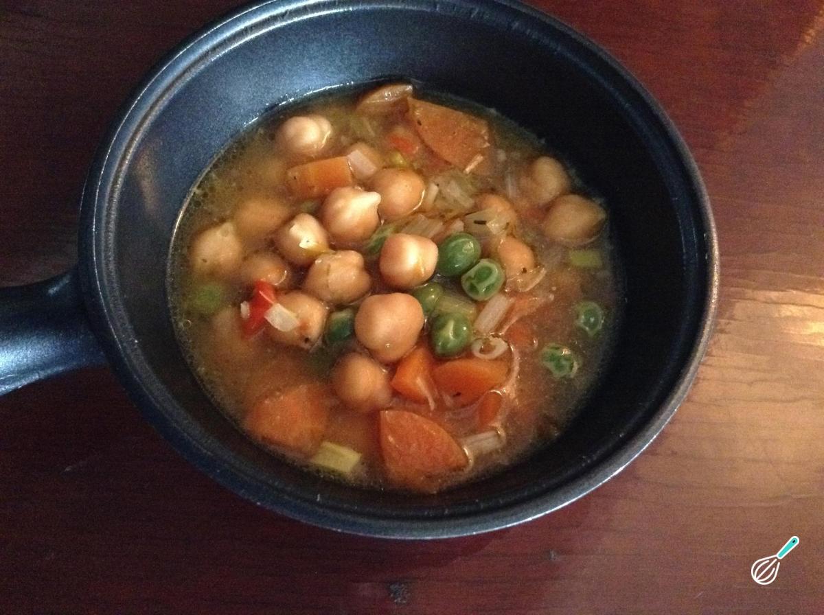 Receita de Sopa de grão de bico e legumes Receita de Sopa de grão de bico e legumes