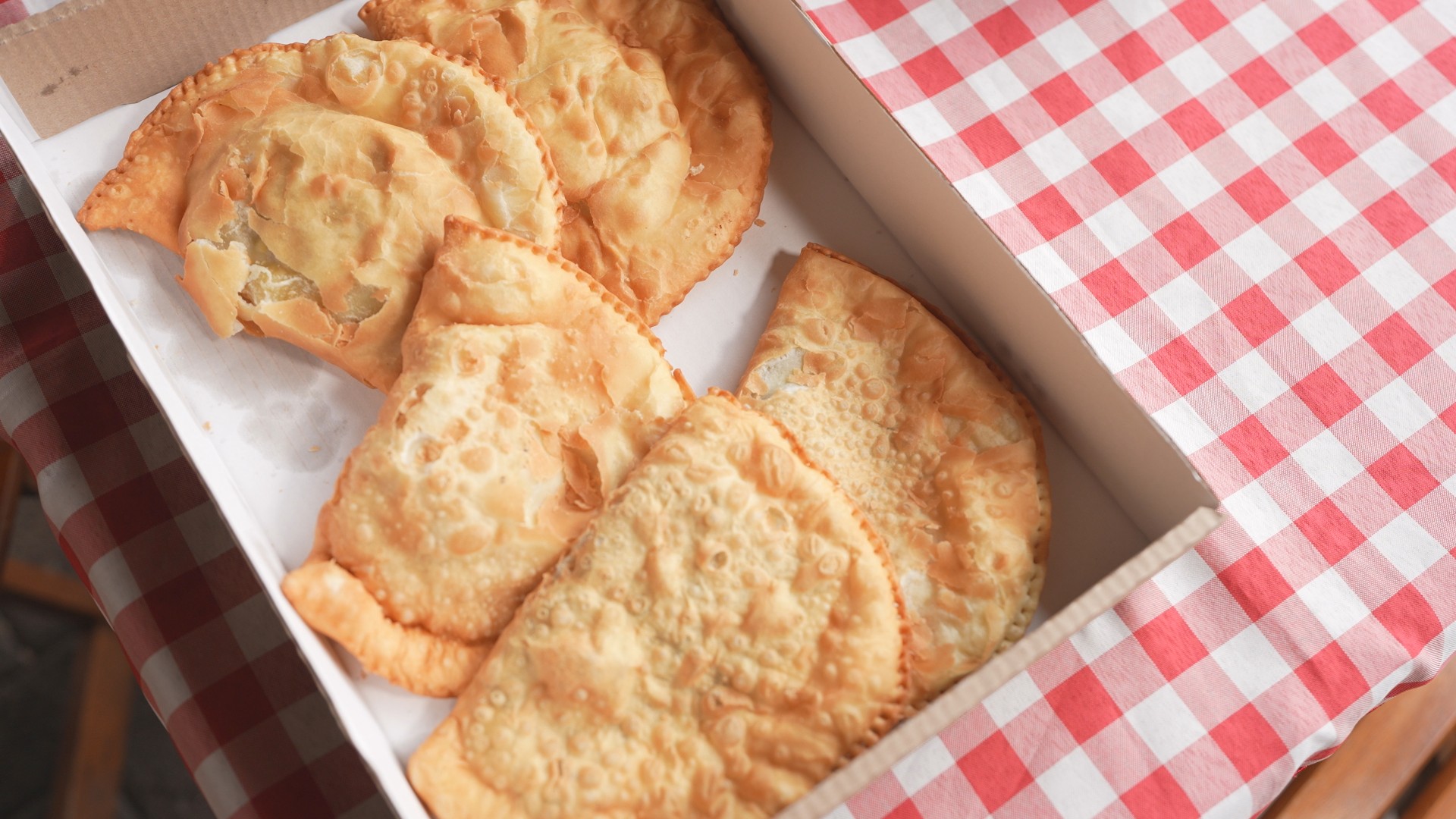 Pastel com Massa de Pão Fácil e Fofinho