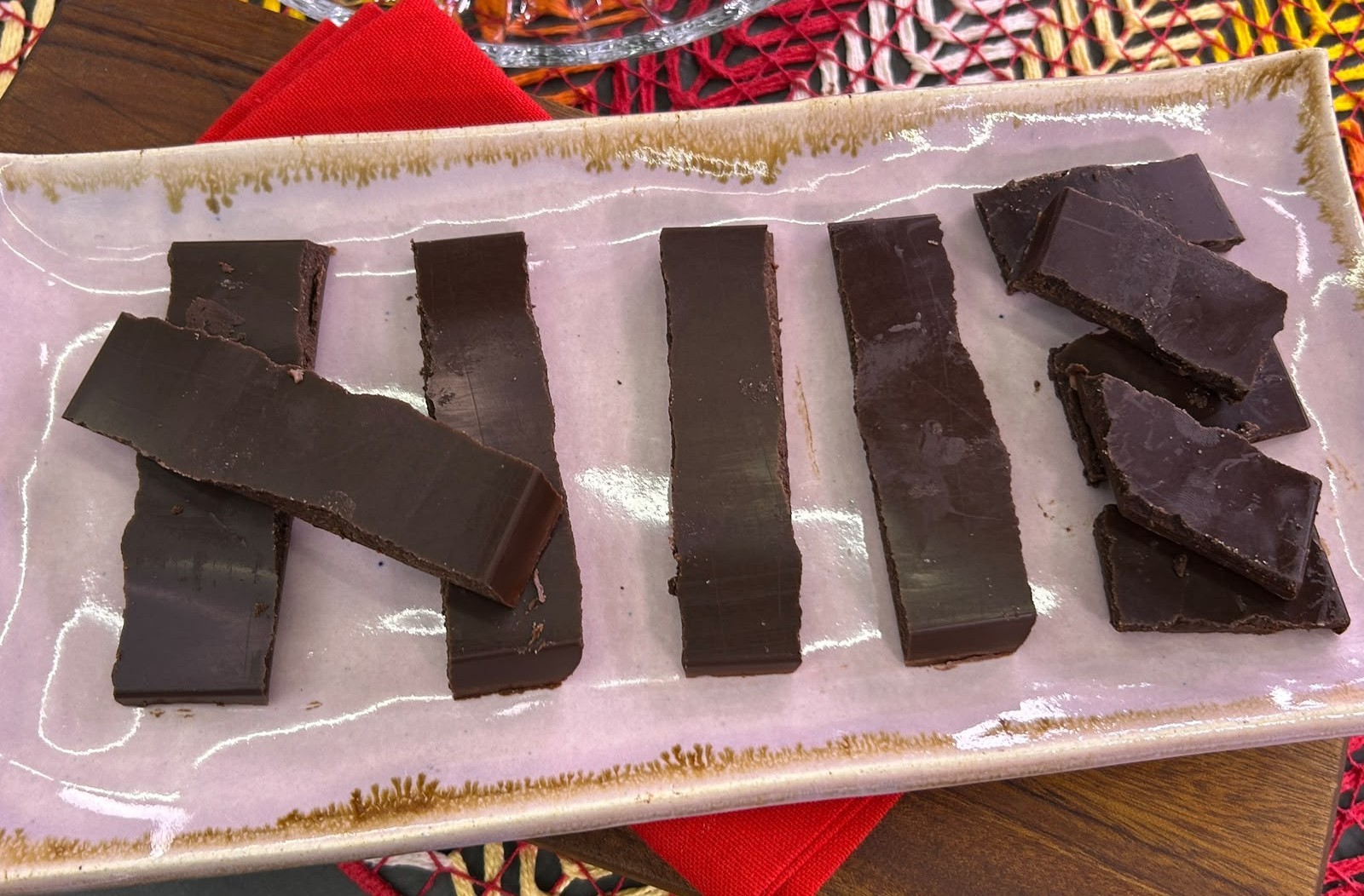 Barra de chocolate caseira com 2 ingredientes da Ana Maria