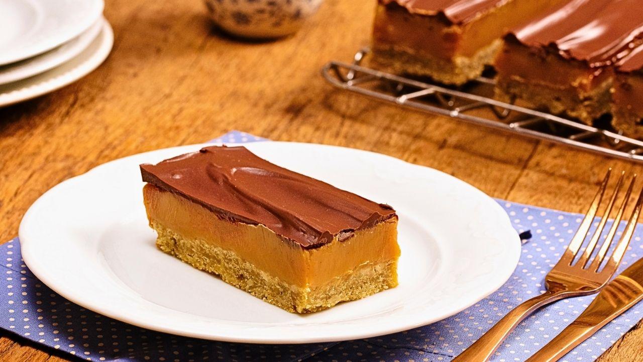 Torta de Manteiga Escocesa com Caramelo e Chocolate Torta de Manteiga Escocesa com Caramelo e Chocolate