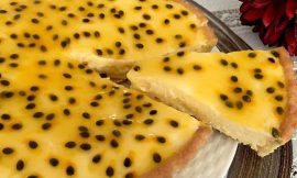 Torta de Maracujá com Biscoito Cremosa e Fácil Torta de Maracujá com Biscoito Cremosa e Fácil