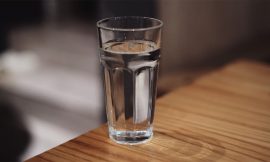 Chás e Água Saborizada para Hidratação no Frio